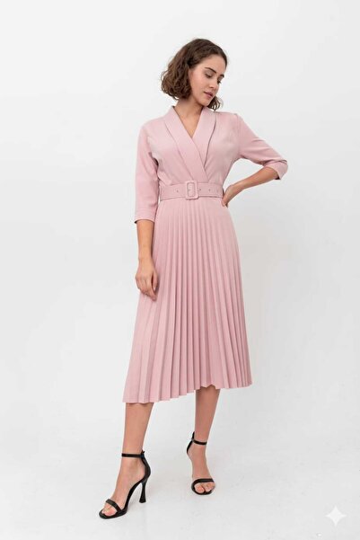 Swass Φόρεμα με τριών τετάρτων μανίκια και φουσκωτό μέρος με γιακά διπλό πέτο