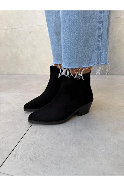 Elvinin Tarzı Sosa Siyah Süet Esnek Lastik Detaylı Kısa Kadın Bot