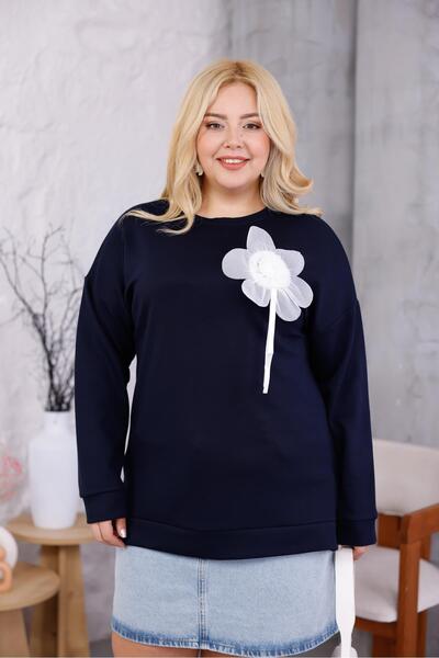 Siyezen Plus Size Modal Fabric Sweatshirt with Floral Accessories