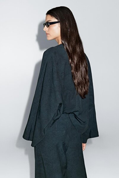 Massimo Dutti Parlak taşlı düğmeli dökümlü jakarlı kimono