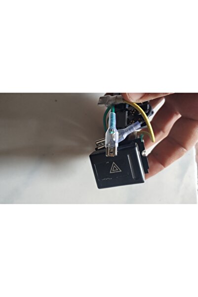 Güney Skoda Favorit Forman Dörtlü Flaşört Anahtarı 89 ile 95 model arası