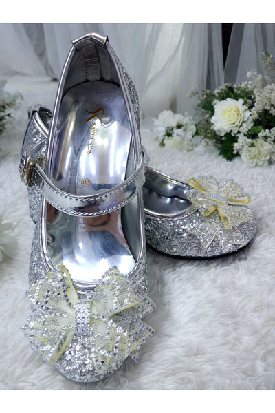 PATİK BEBE KIZ ÇOCUK MİNİK TOPUKLU GÜMÜŞ RENK SÜSLÜ FİYONKLU ŞIK TOPUKLU AYAKKABI