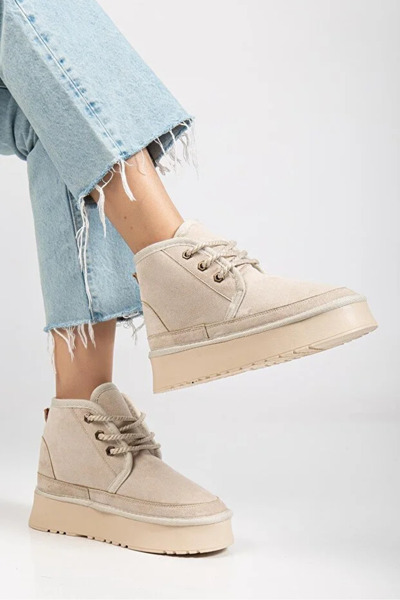 BEYAZ (Sema) Içi Yünlü Kalın Eva Hafif Tabanlı Bağcıklı Bot BEJ