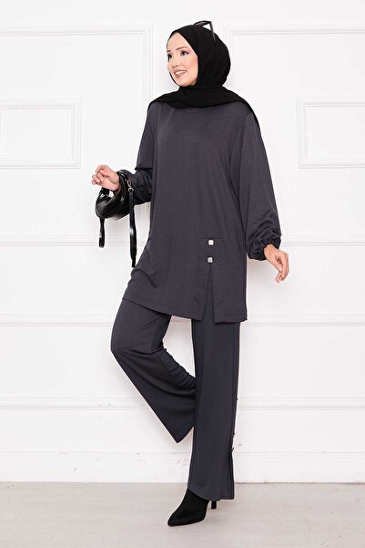 EBRUTESETTÜR Soft Suit with Button & Slit Detail