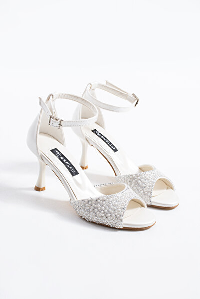 es exello Velluto Goblet Heeled Pearl Detailed Bridal Shoes