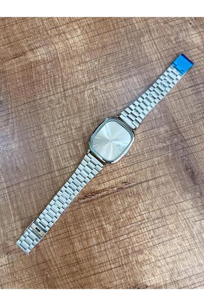 LOOQ ساعة يد رجالية بتصميم ريترو مع تقويم