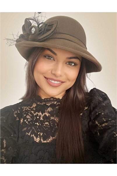 Confortino Luxury women's hat made of thick and warm felt Miss Elegance - ONE SIZE, ADJUSTABLE