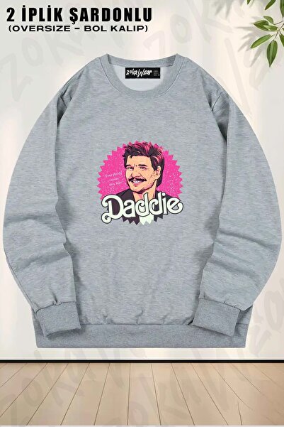ZOKAWEAR سويت شيرت برقبة دائرية للجنسين من Daddie Pedro Pascal Barbie مطبوع ق...