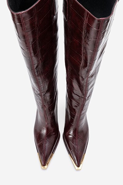 LuviShoes Γυναικείες μπότες με τακούνι LUNELLE με χρυσή λεπτομέρεια με μυτερή μύτη