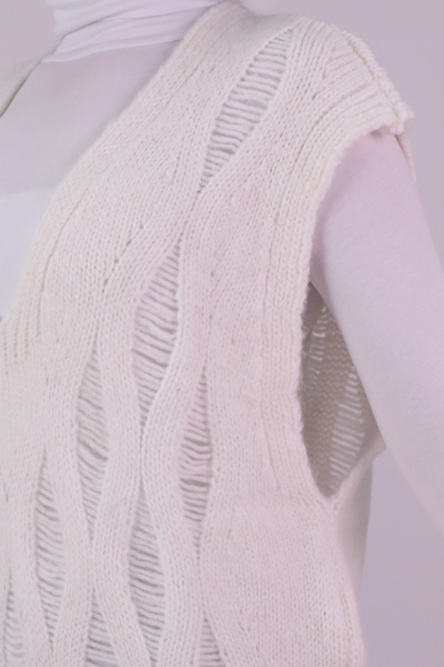 armonika Women's Ecru V-Neck Knitwear Sweater Arm-26K136014