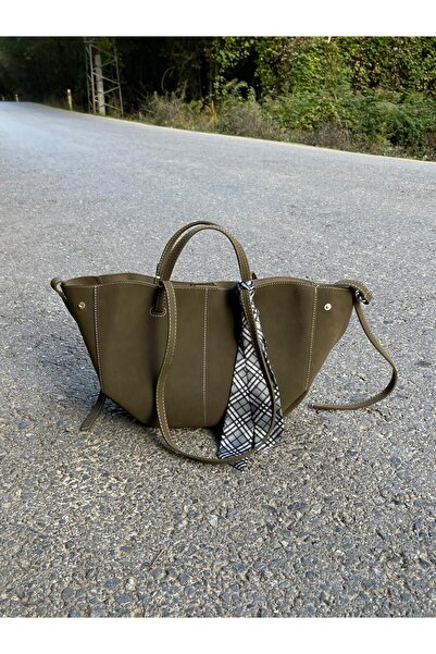 Crux حقيبة يد وكتف نسائية من جلد الغزال باللون الأخضر الكاكي