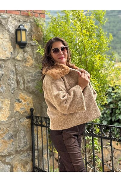 Punta Otantik NC8113 Ιταλικό κοντό μπουφάν από τσόχα με γούνινο γιακά και κουμπιά Camel