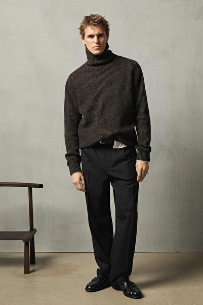 Massimo Dutti Dik yaka %100 yün tüylü triko kazak