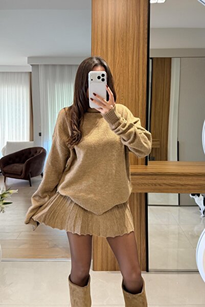 Gizem Ecemiş Lucien Camel Balıkçı Yaka Triko Etekli Takım