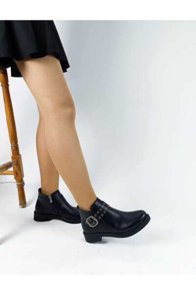 GDT Ayakkabı Siyah Renk Fermuarlı Cilt Deri Kemer Aksesuarlı Kadın Bot