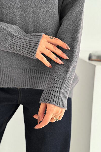 FEMELLE Women's Smoked Standard Size Oversized Basic Knitwear Sweater