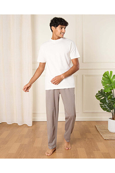 REDTAG Men Ivory Solid T-Shirt