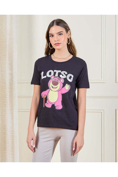 REDTAG تي شيرت لوتسو الجرافيكي للنساء باللون الأسود