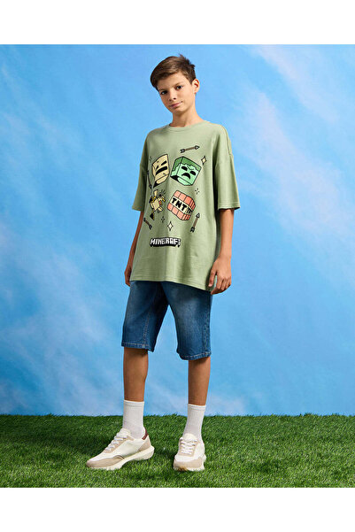 REDTAG تي شيرت ماين كرافت كبير الحجم باللون الأخضر الليموني للأولاد الكبار