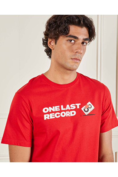 REDTAG Men Red Basic Graphic T-shirt