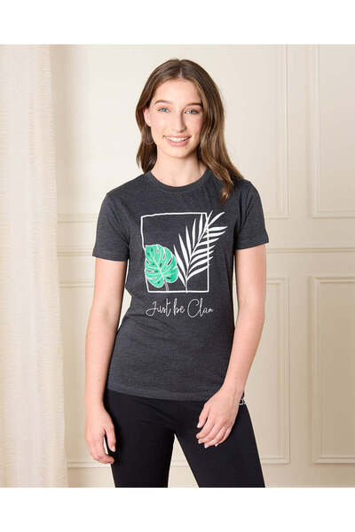 REDTAG تي شيرت مطبوع صورة فحمي للفتيات الكبيرات