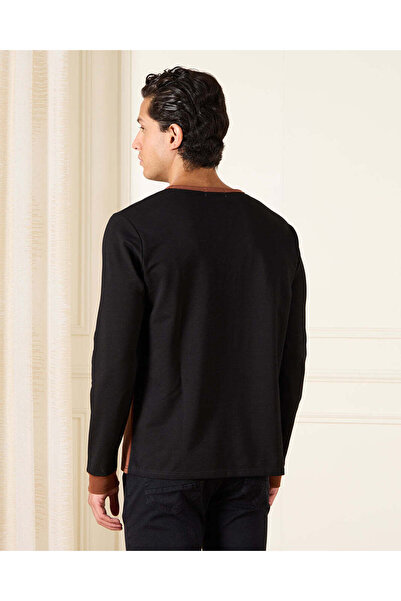 REDTAG Men Black Basic T-shirt