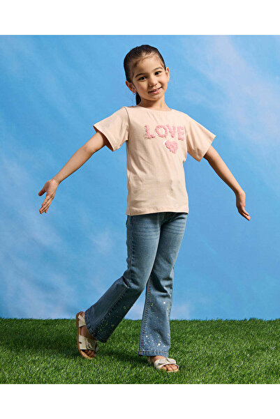 REDTAG تي شيرت بناتي مزين بكلمة "Hello" باللون الخوخي