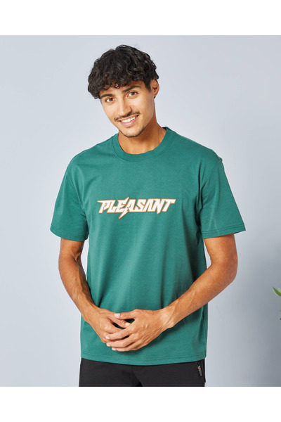 REDTAG Men Green Pleasant Print T-Shirt