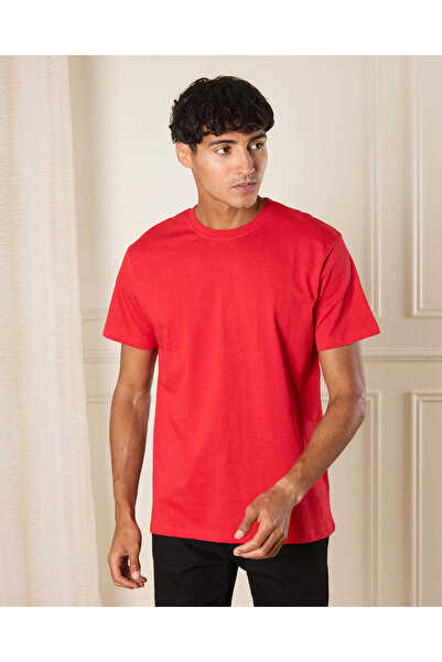 REDTAG تي شيرت رجالي أحمر سادة