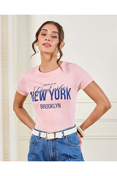 REDTAG تي شيرت نسائي وردي مطبوع