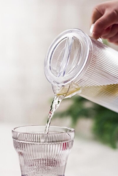 Mustran Akilik Baroque 1.5 Lt Transparent Jug (Fits on the Refrigerator Door Shelf)