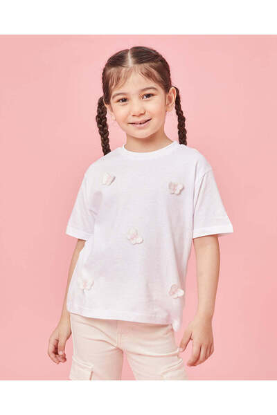 REDTAG تي شيرت أبيض مزين بفراشة للبنات