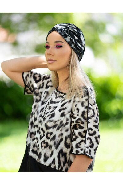 lune Medium black and white animal print women's turban