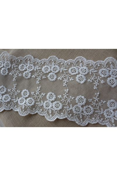 SHERLOCK HOME Embroidery on Tulle (8 Meters)