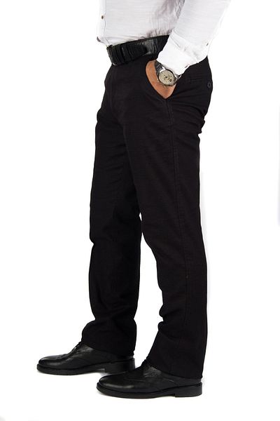 wontilotte Men's Black Panemara Linen Trousers