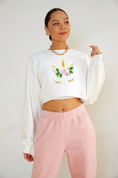 QIVI Women's White Watercolor Flowers Unicorn Printed Crop Knitted Sweatshirt
