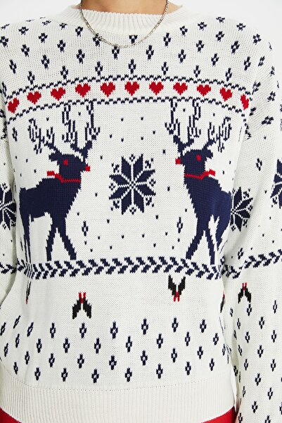 Trendyol Collection Ecru svetr z úpletu s vlastním vzorem TWOAW22KZ1677