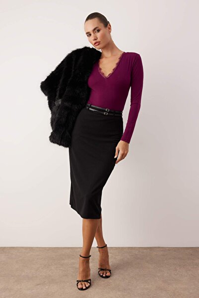 Trendyol Collection Body cu decolteu în V, lung, cu dantelă, cu snap în partea de jos, tricotat Sandy Chic/Night TPRAW25BD00007