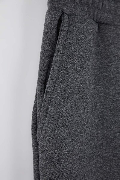 Trendyol Collection Anthracite Regular/Normal Cut Back Pocket Top Label Detail Rubber Leg Track Suit Tmnaw26Ea00012