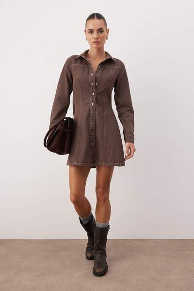 Trendyol Collection Кафява къса/мини дънкова рокля TWOAW26EL00344