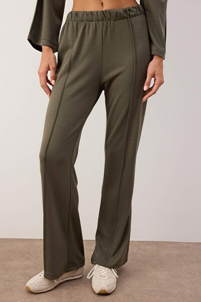 Trendyol Collection Χακί κανονικό/κανονικής εφαρμογής πλεκτό κάτω μέρος - Σετ TWOAW26AU00131