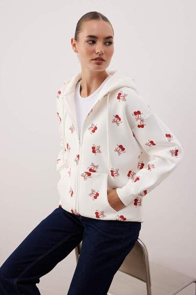 Trendyol Collection Ecru Cherry Printed Oversize/Wide Fit Knitted Sweatshirt Twoaw26Sw00214