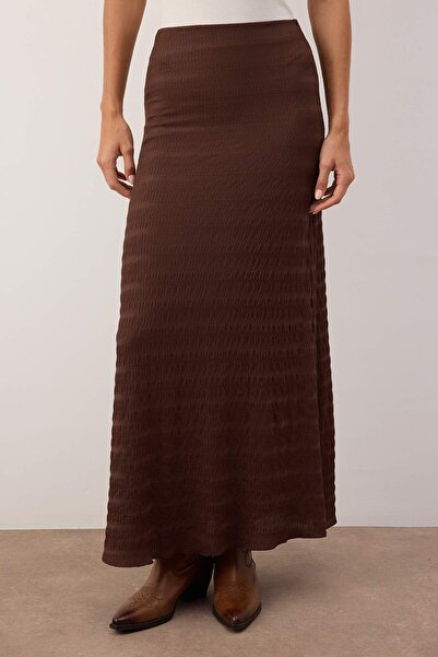 Trendyol Collection Brown Textured A-Line/Bell Opening Stretchy Knitted Skirt Twoaw26Et00094