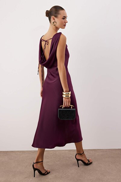 Trendyol Collection Plum Plain Accessory Detailed Woven Satin Maxi Party Dress Tpraw26El00120