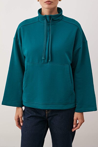 Trendyol Collection Hanorac tricotat cu guler vertical, cu fermoar și buzunare, cu formă relaxată/confortabilă TWOAW26SW00187