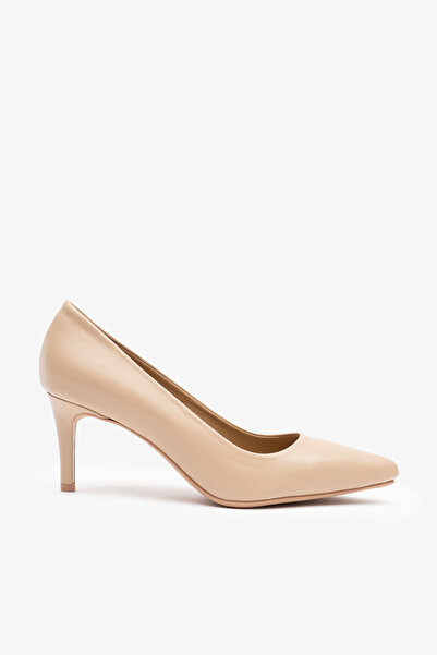 Louis Cardy حذاء كاري نسائي بكعب عالٍ من الجلد باللون البيج