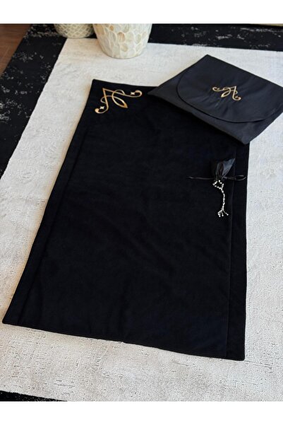 CREARTHOME Siyah Bohçalı Siyah Kadife Sarı Logo İşli Nakışlı Erkek Seccade Öz...