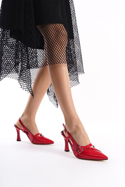 YASEMİN Kadın Kırmızı Rugan Arkası Açık Çift Bantlı Tokalı 7 Cm Kadeh Klasik Topuklu Ayakkabı - Brida