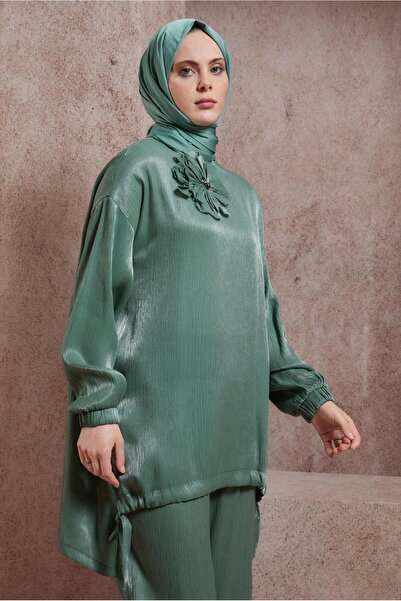 Alvina بدلة بنطلون بتفاصيل إكسسوارات 44542