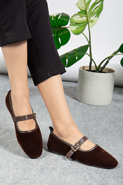 Jackers Γυναικείες μπαλαρίνες με ζώνη από καφέ σουέντ, άνετες καθημερινές κομψές απλές μπαλαρίνες